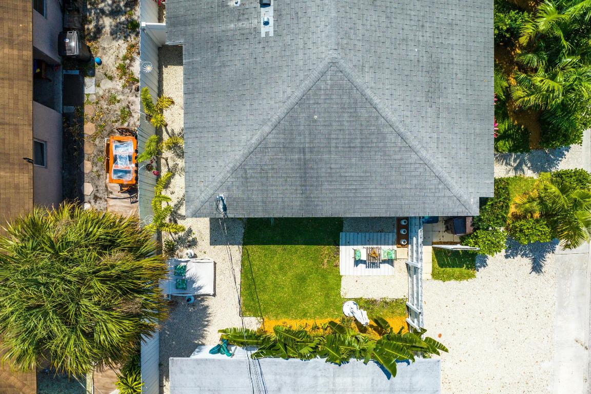 COLONIAL ESTATES - Residential Income