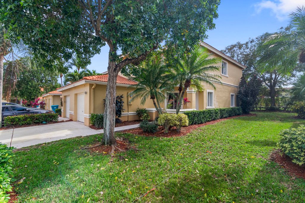 Photo of 1507 Arezzo Circle Circle, Boynton Beach, FL 33436 (MLS # R10951561)