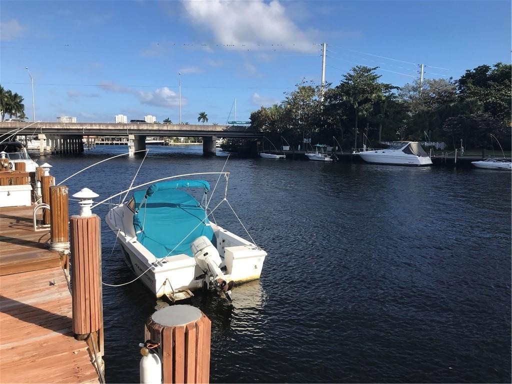 Island Club - Residential