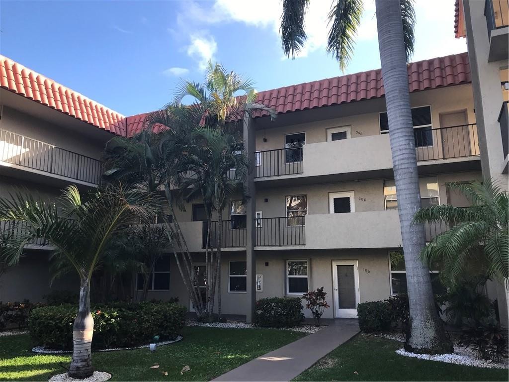 Island Club - Residential