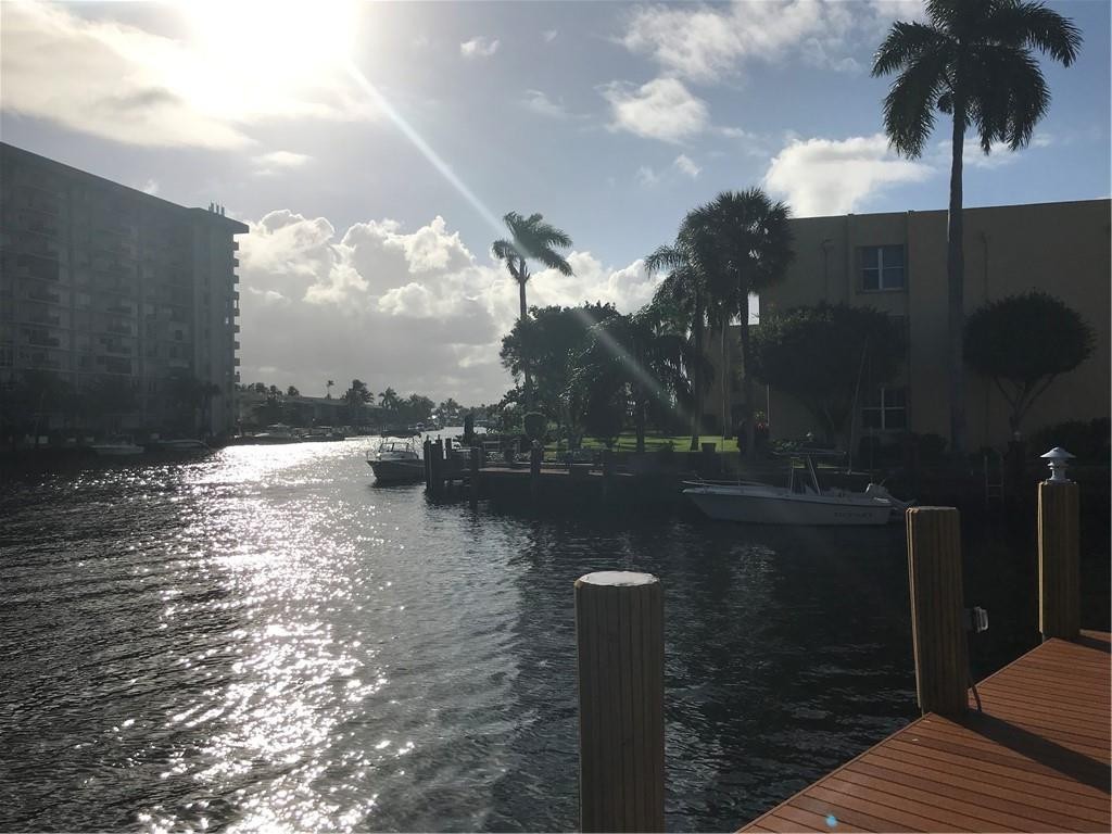 Island Club - Residential