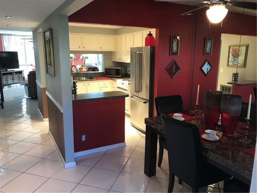 Island Club - Residential