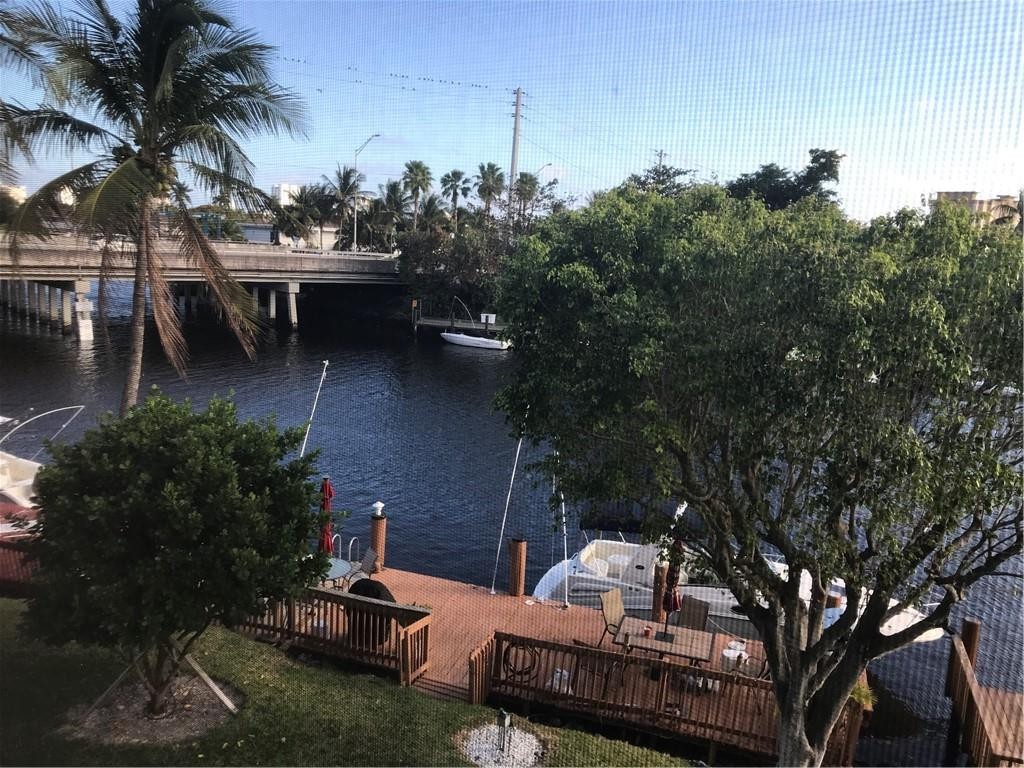 Island Club - Residential