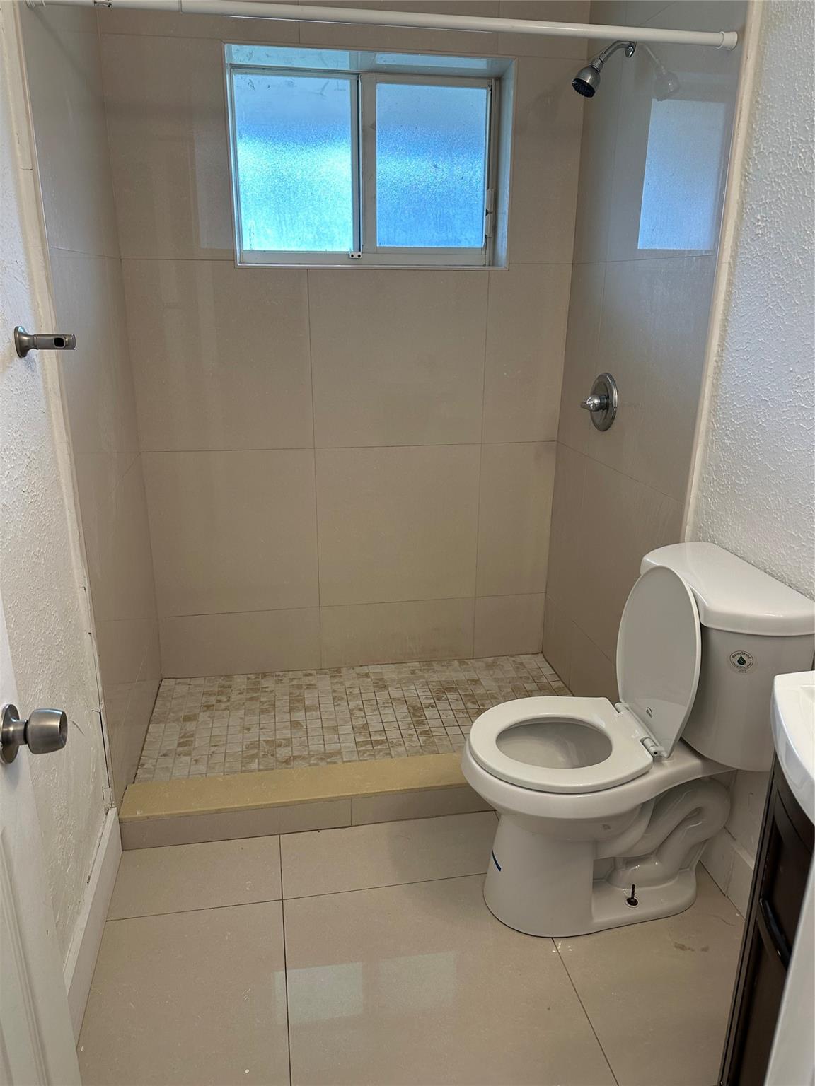 L D C Estates 75-31 B - Residential Lease