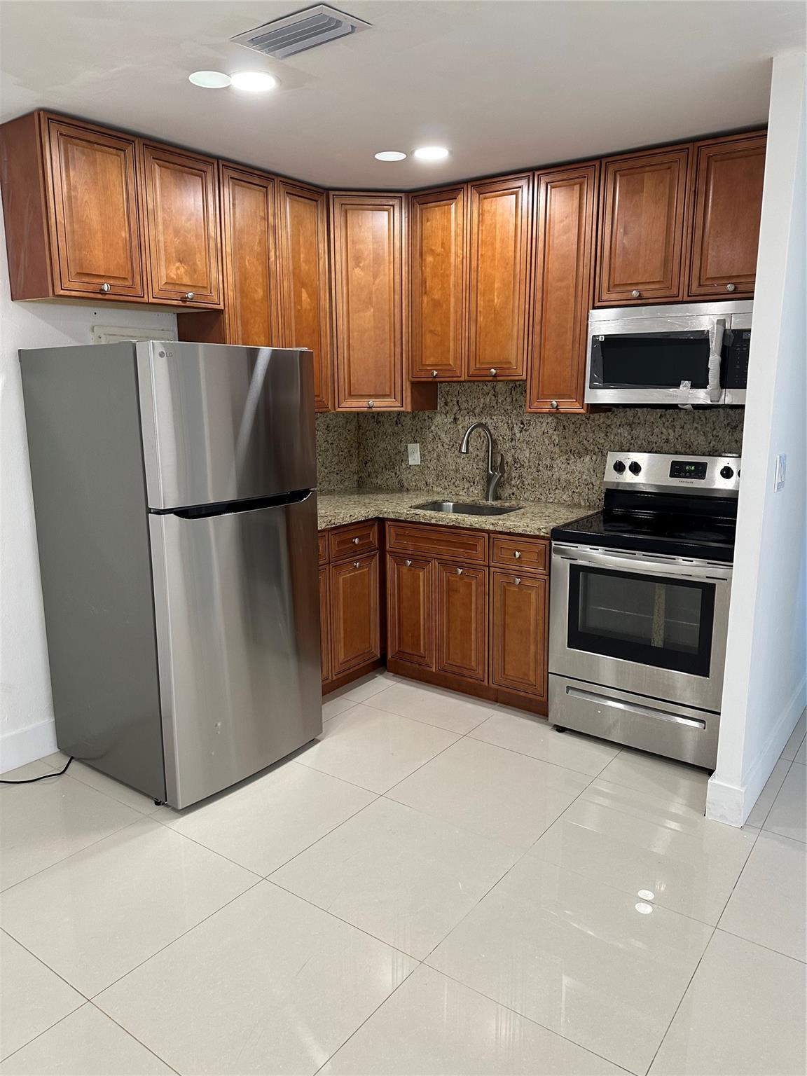 L D C Estates 75-31 B - Residential Lease