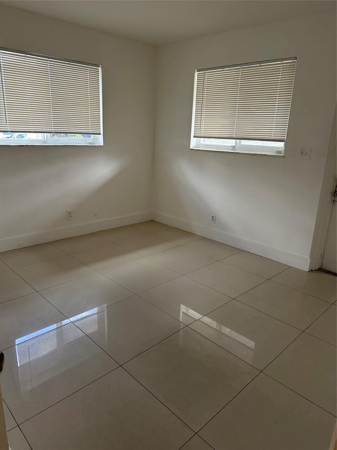 L D C Estates 75-31 B - Residential Lease