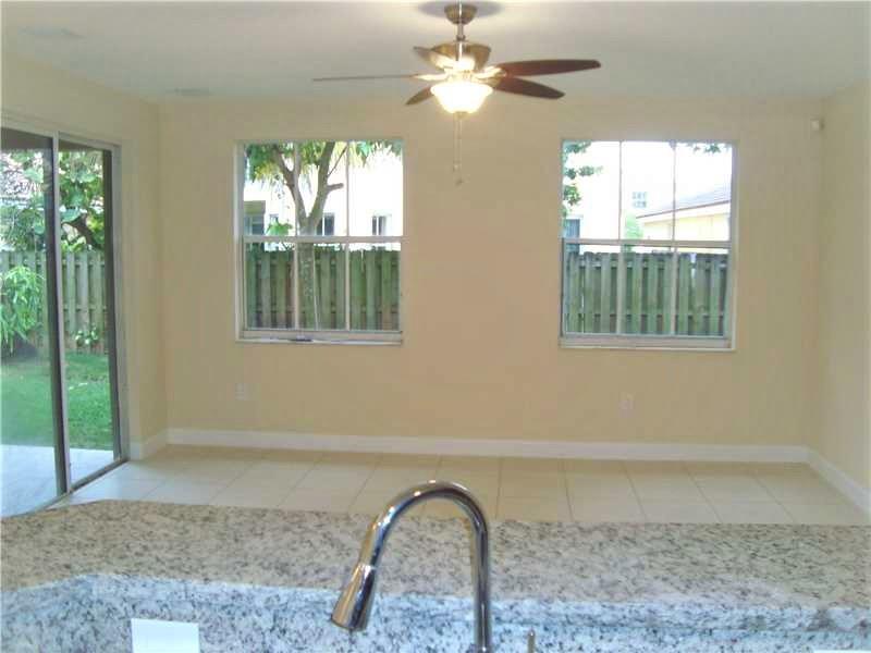 Nautica 164-36 B - Residential