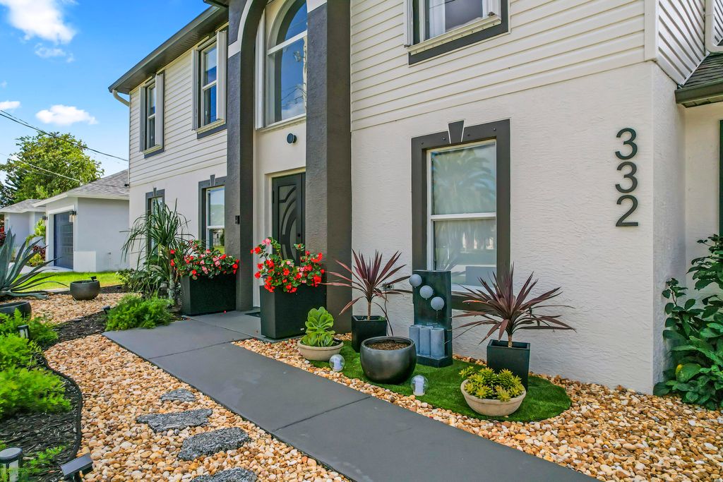 Photo of 332 SW Lakehurst Drive, Port Saint Lucie, FL 34983 (MLS # R10951863)