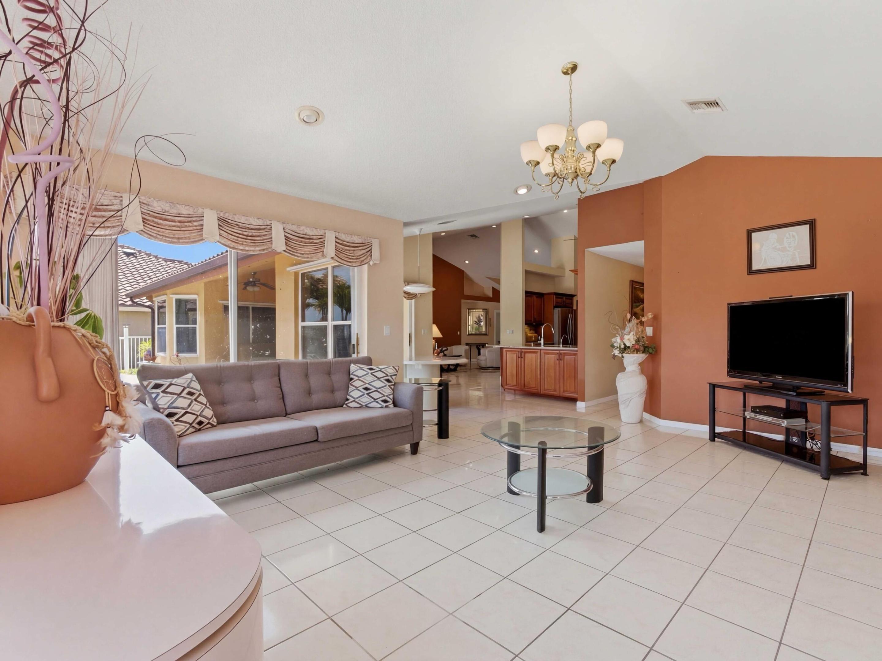 LAKE CHARLESTON PAR P AND U - Residential