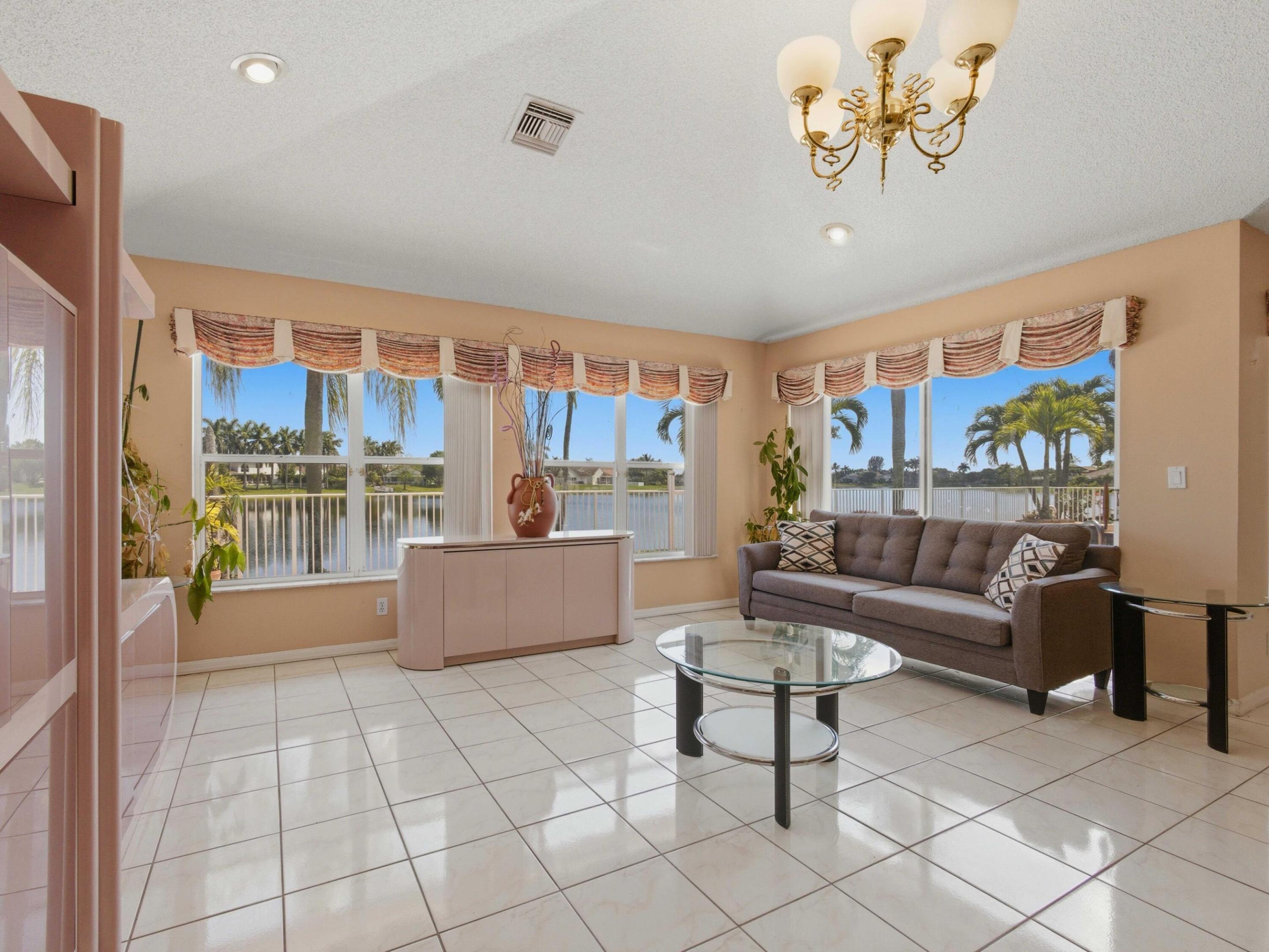 LAKE CHARLESTON PAR P AND U - Residential