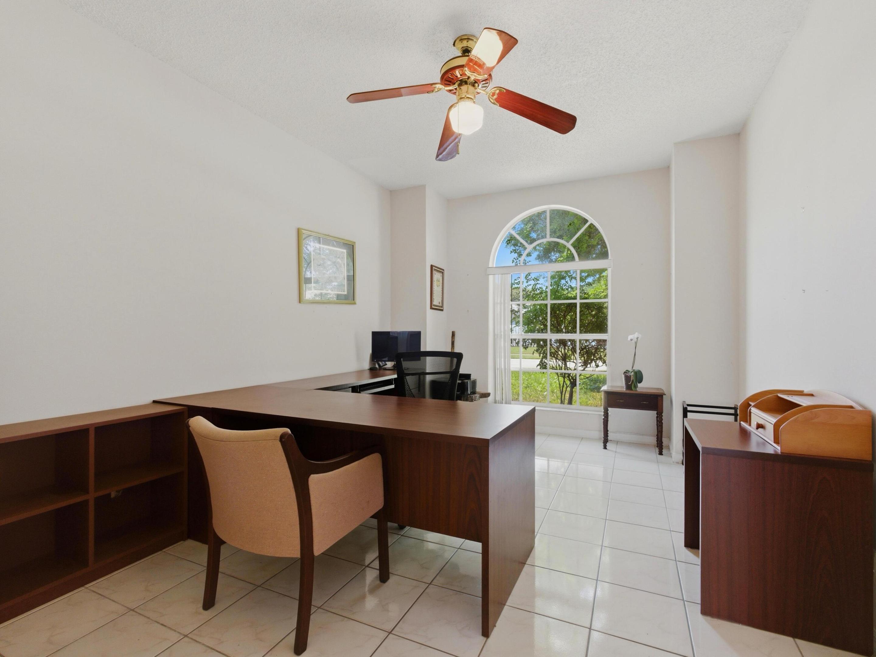 LAKE CHARLESTON PAR P AND U - Residential