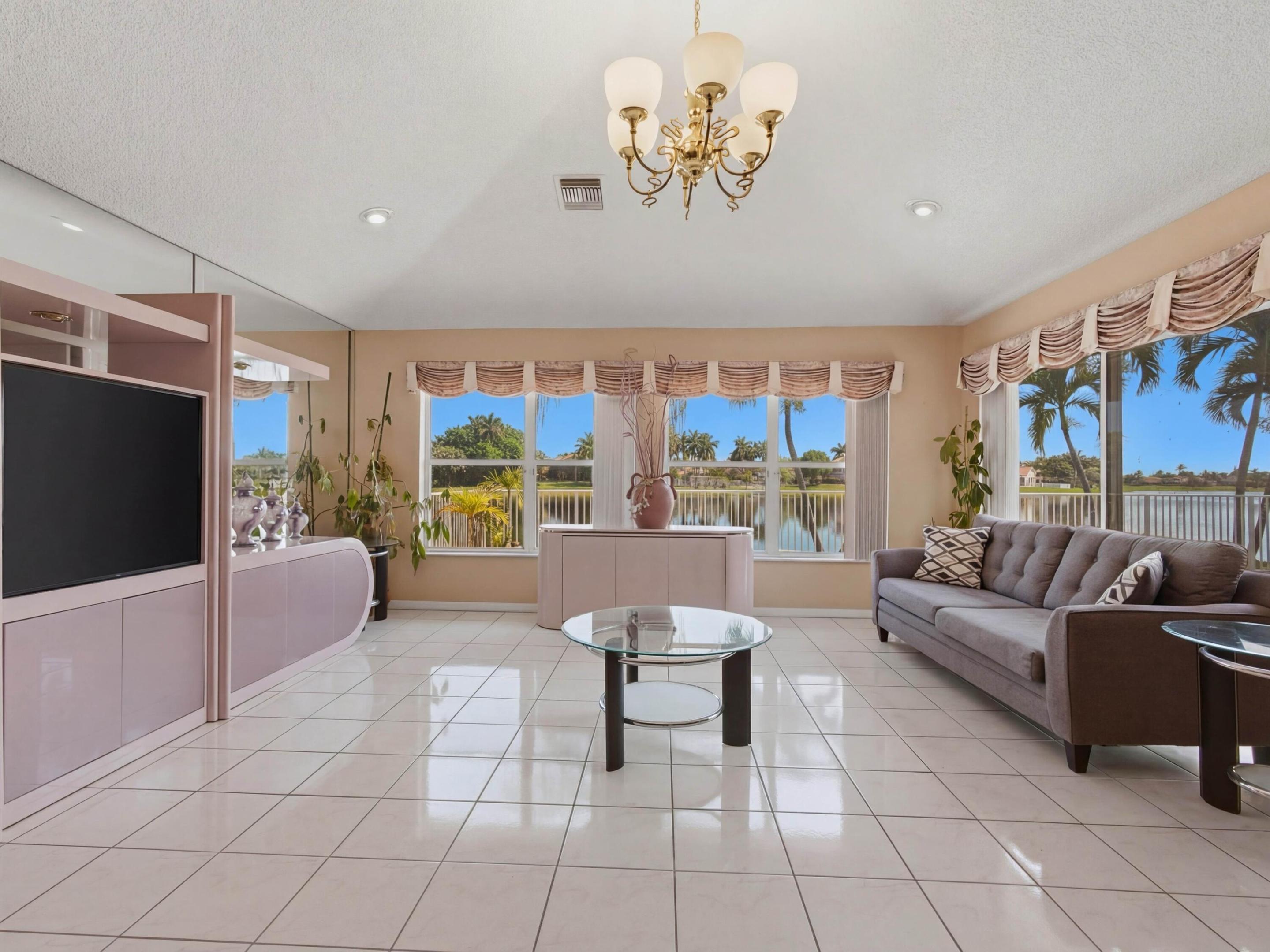 LAKE CHARLESTON PAR P AND U - Residential