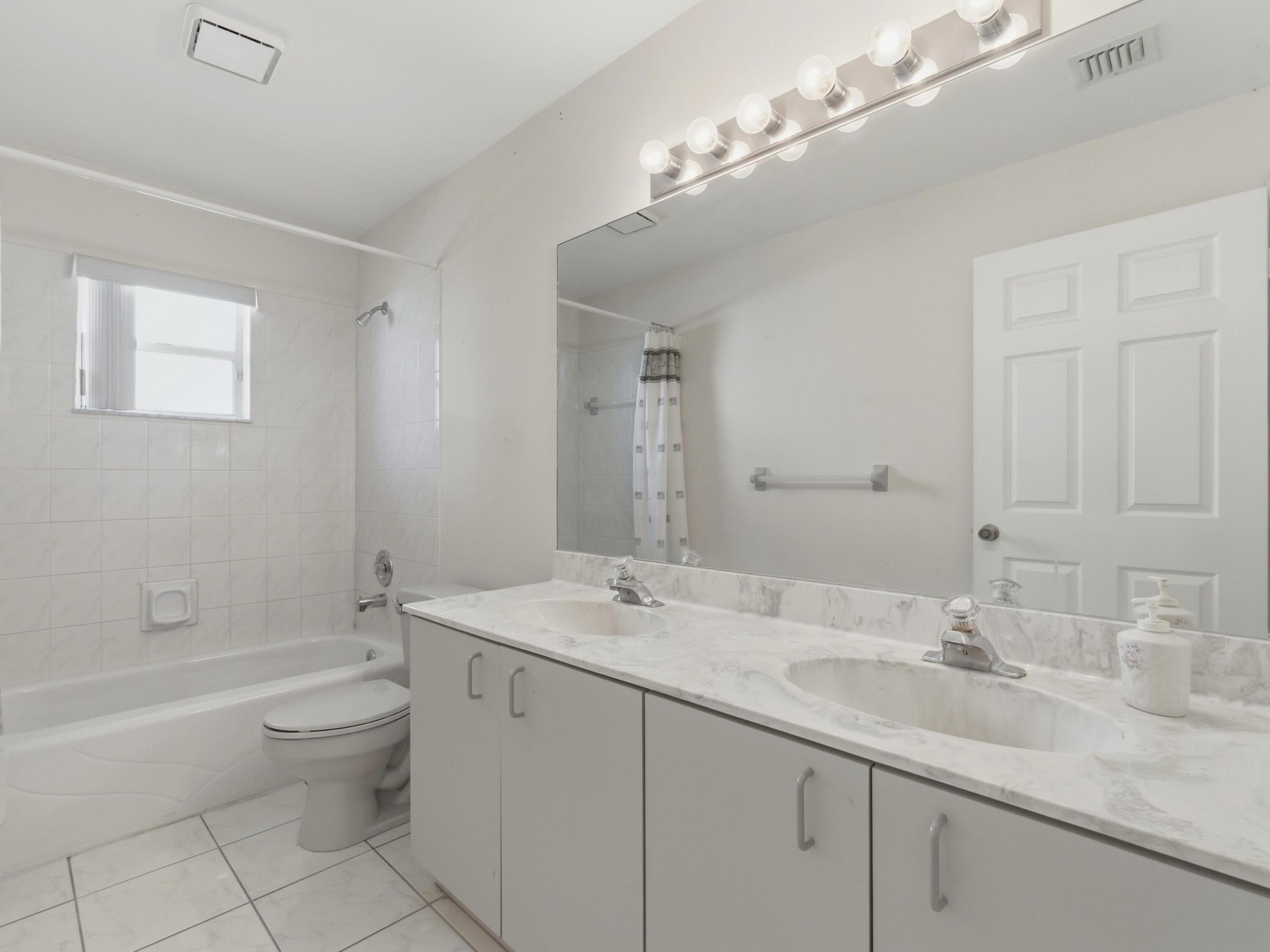 LAKE CHARLESTON PAR P AND U - Residential