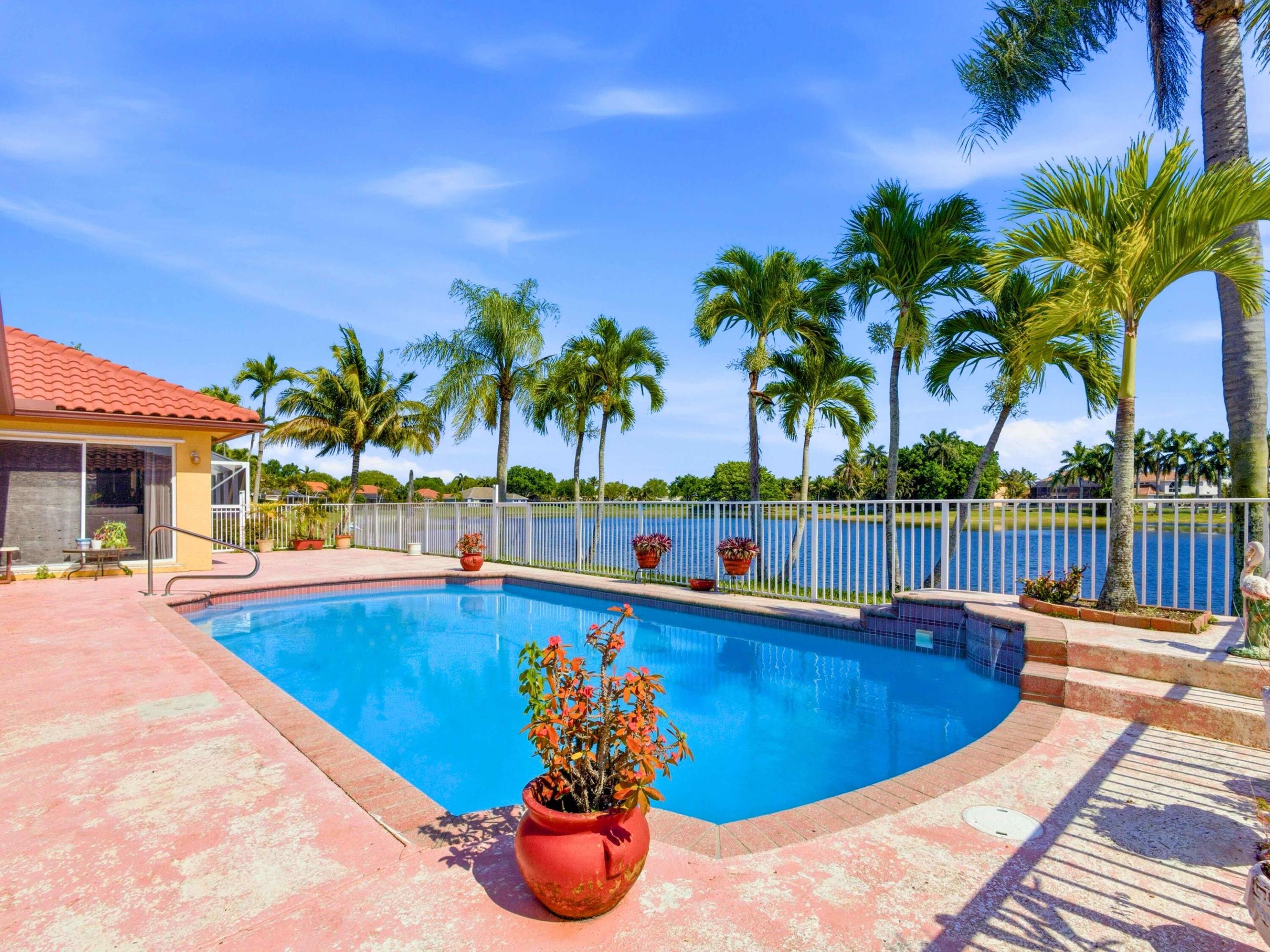 LAKE CHARLESTON PAR P AND U - Residential