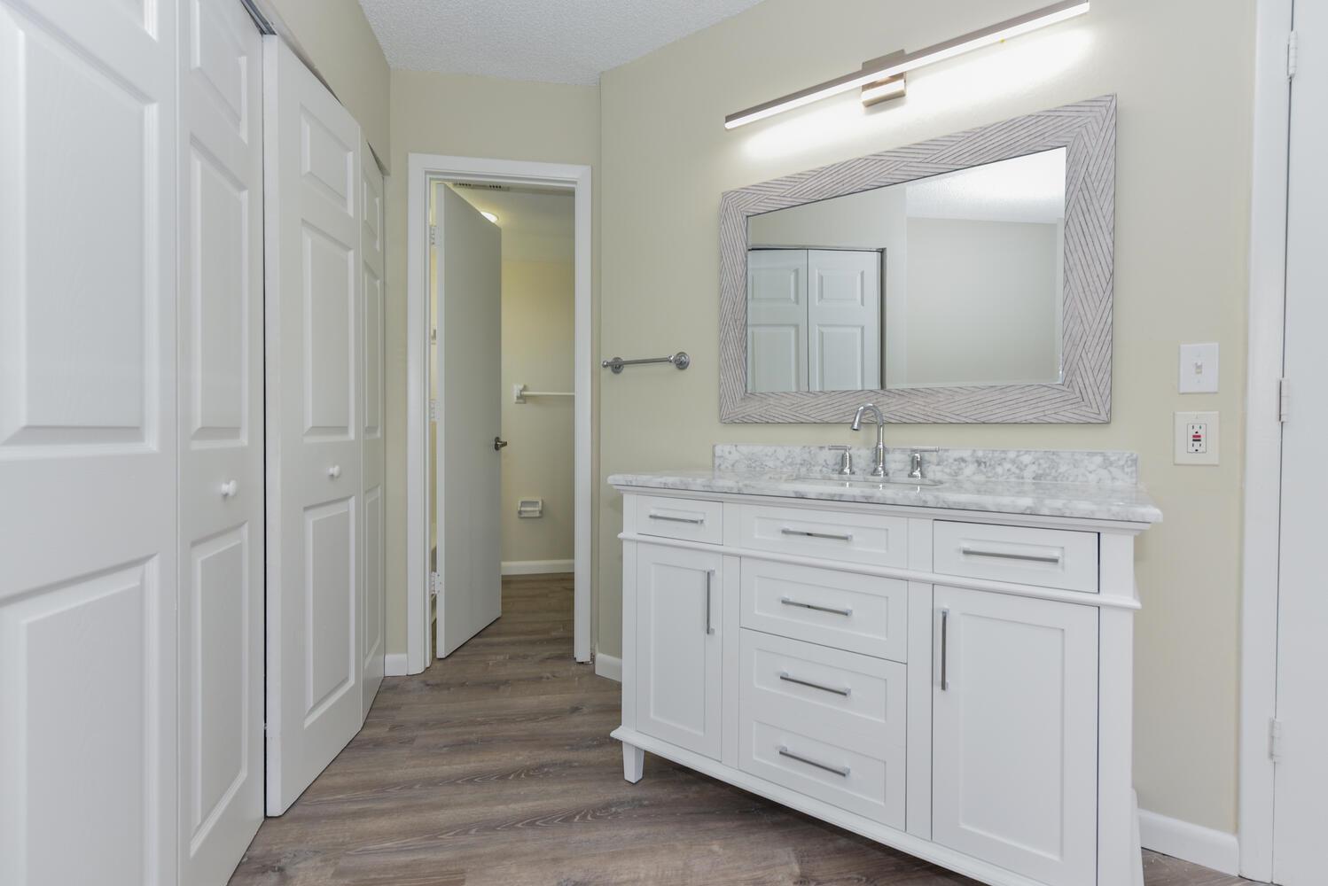 MIDPORT PLACE I, A CONDOM - Residential