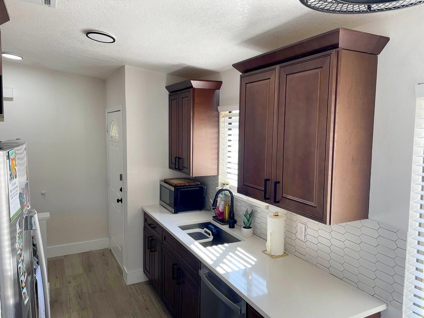 STURBRIDGE VILLAGE - Residential Lease