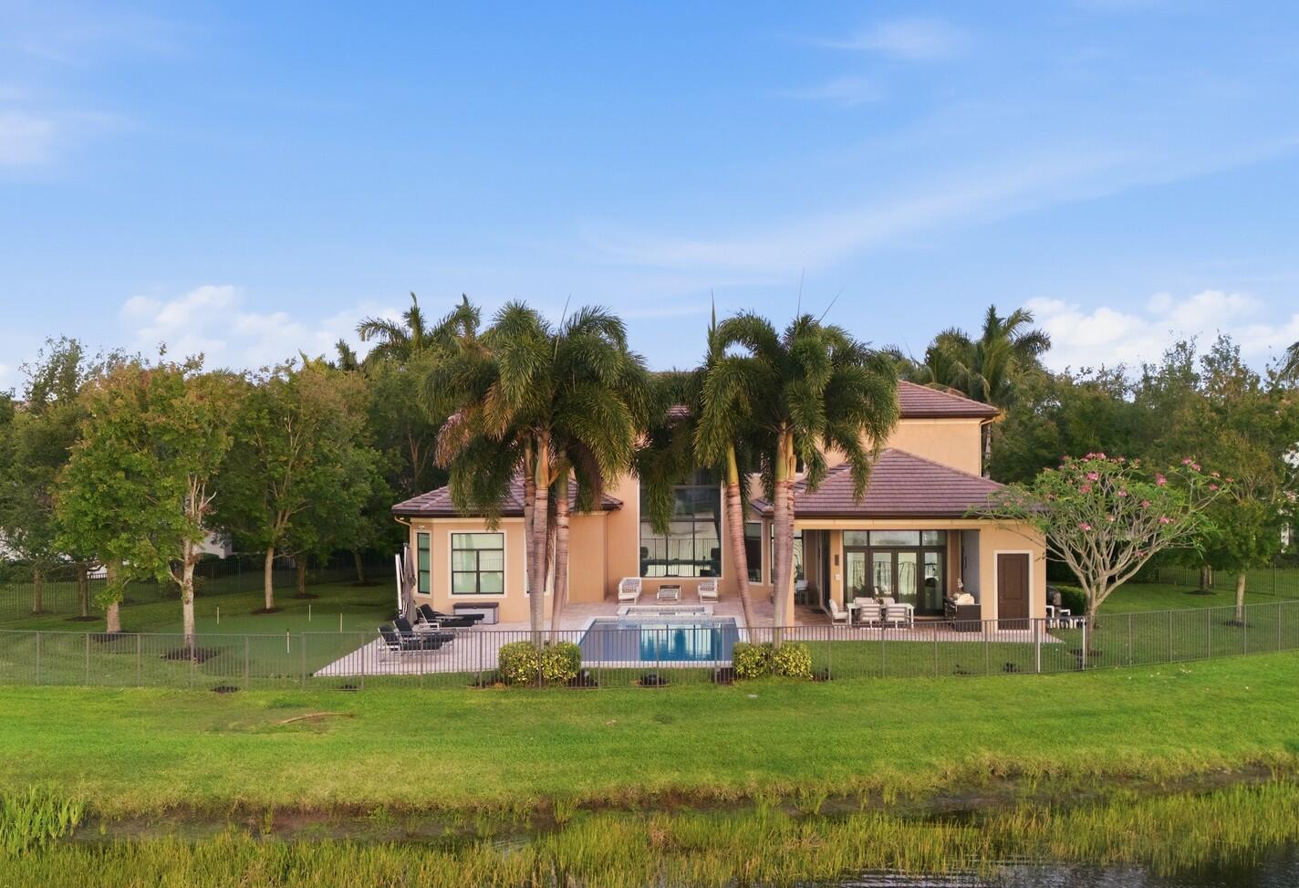THE BRIDGES - Residential
