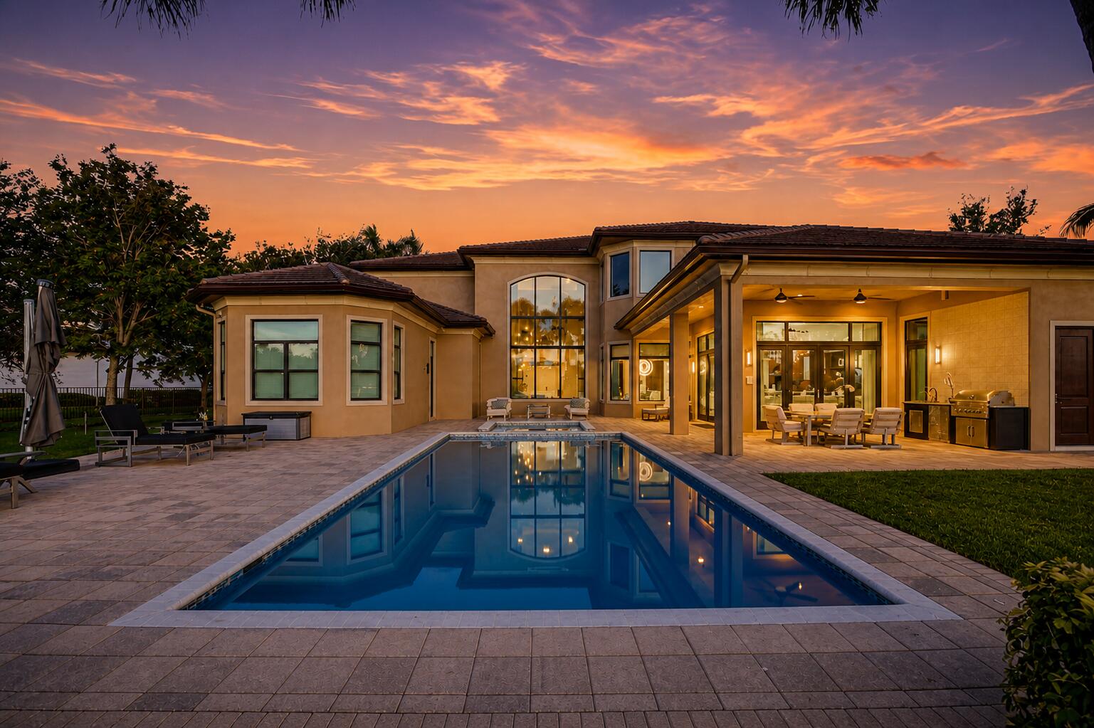 THE BRIDGES - Residential
