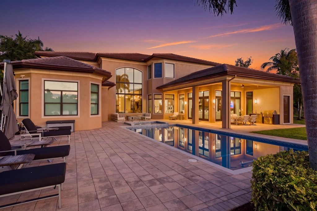 Photo of 16919 Crown Bridge Drive, Delray Beach, FL 33446 (MLS # B26022900)