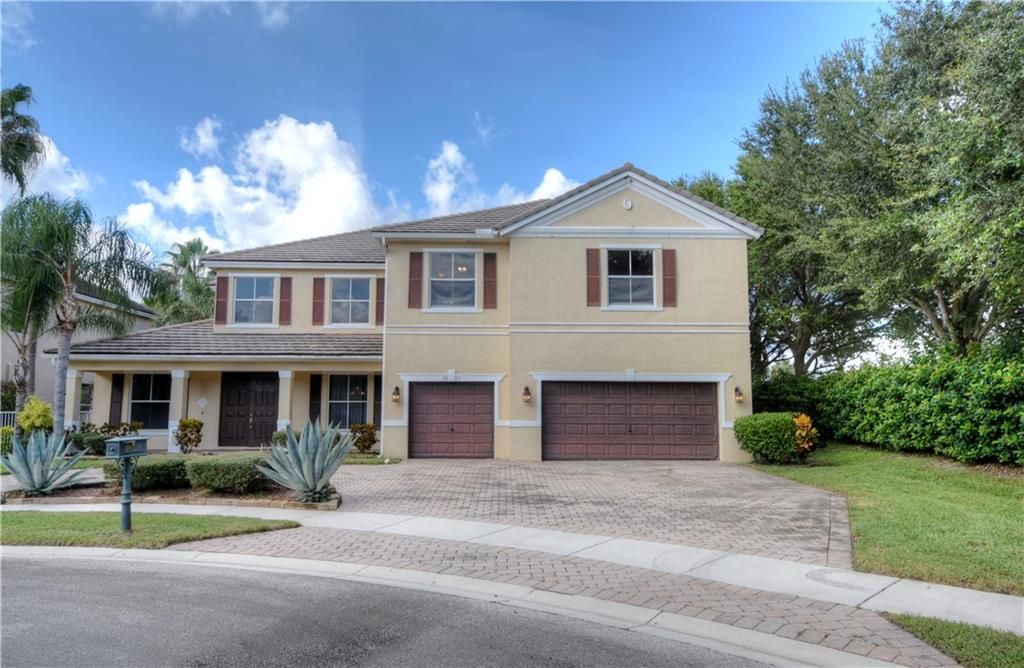 Photo of 9025 Sedgewood Dr, Lake Worth, FL 33467 (MLS # F10253461)