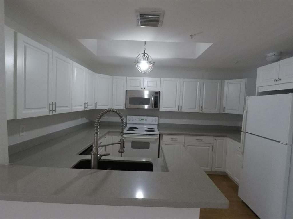 SAN MATERA THE GARDENS CONDO - Residential Lease