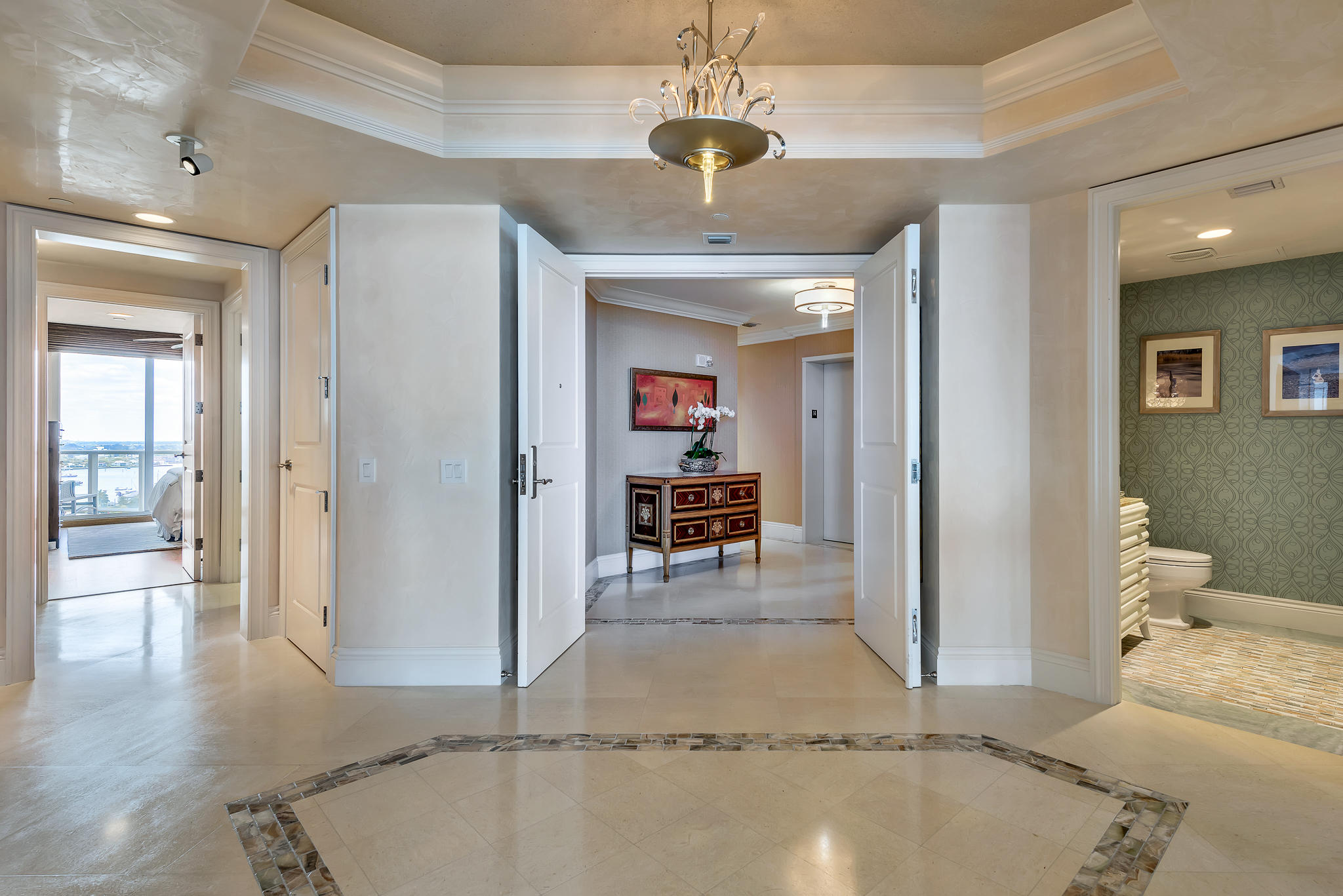 Ritz Carlton Residences - Residential