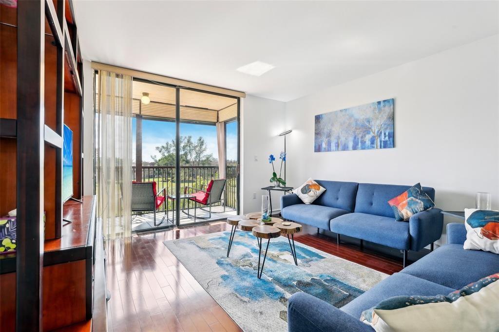 INVERWOOD CONDO - Residential