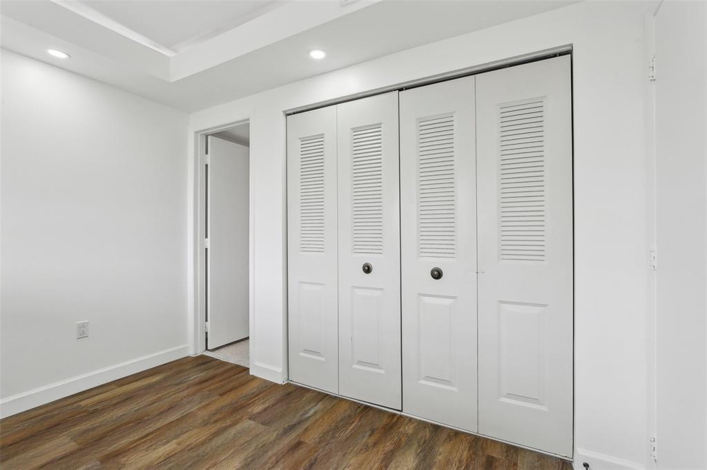 INVERWOOD CONDO - Residential
