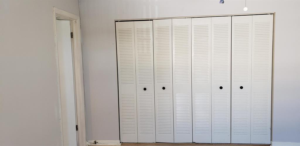 KINGS POINT CAPRI CONDOS - Residential