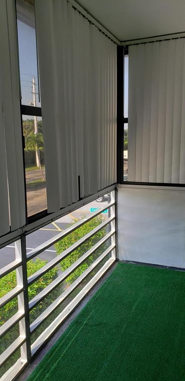 KINGS POINT CAPRI CONDOS - Residential