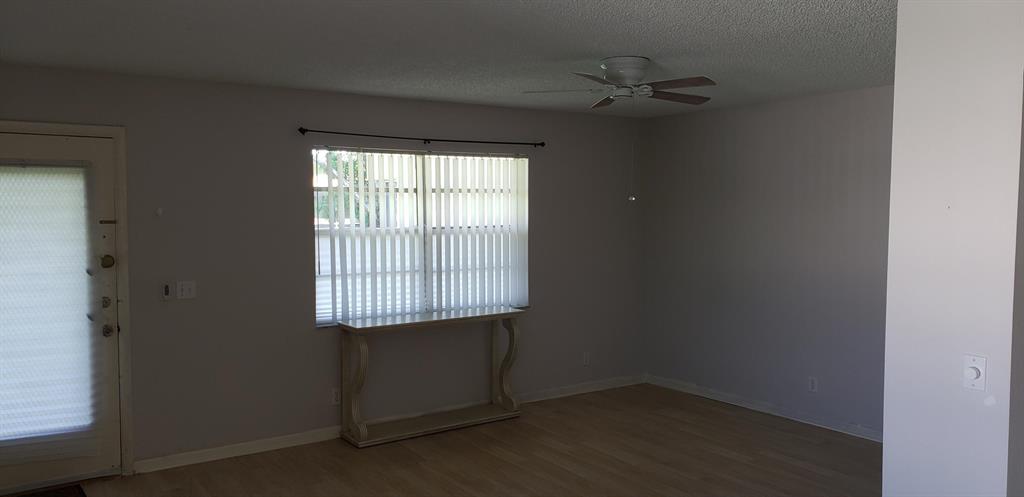 KINGS POINT CAPRI CONDOS - Residential