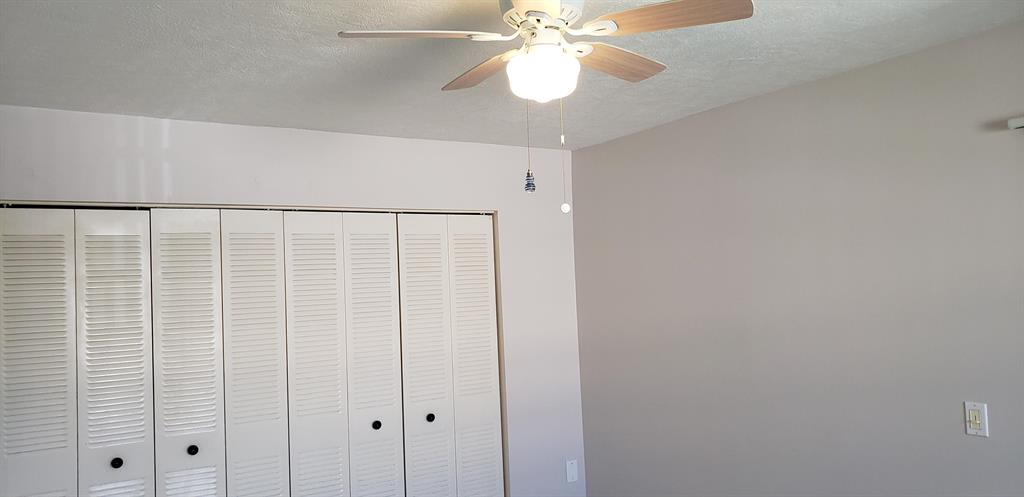 KINGS POINT CAPRI CONDOS - Residential