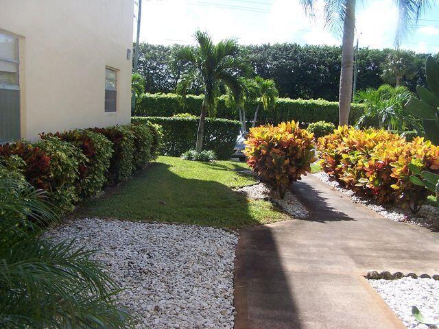 KINGS POINT CAPRI CONDOS - Residential