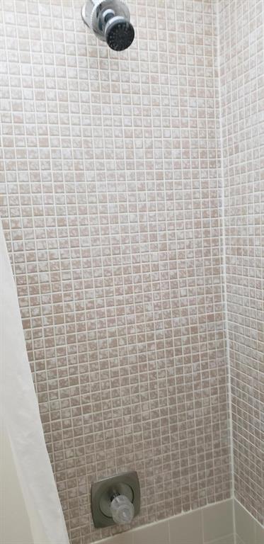 KINGS POINT CAPRI CONDOS - Residential