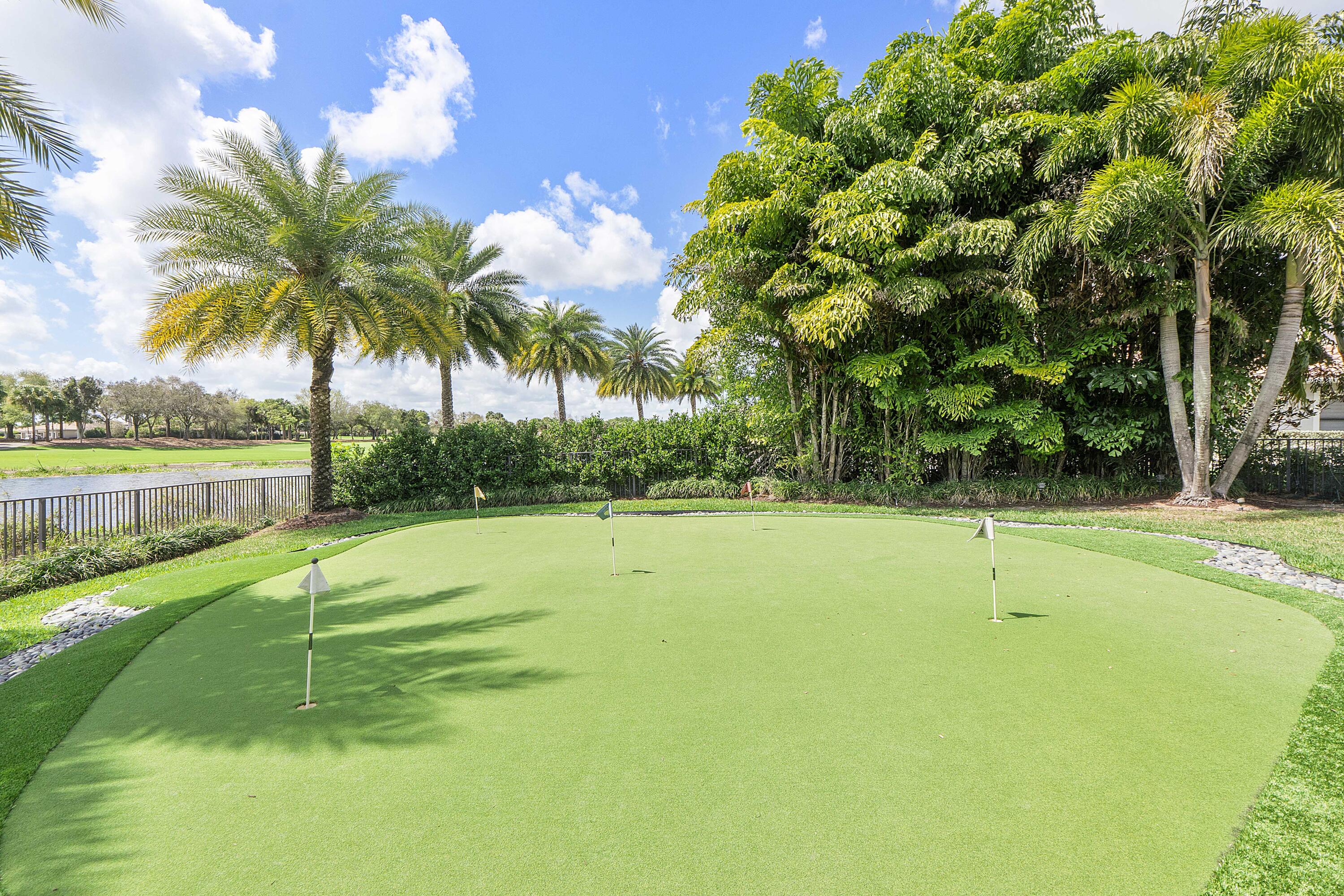 PARKLAND GOLF AND COUNTRY CLUB - Residential