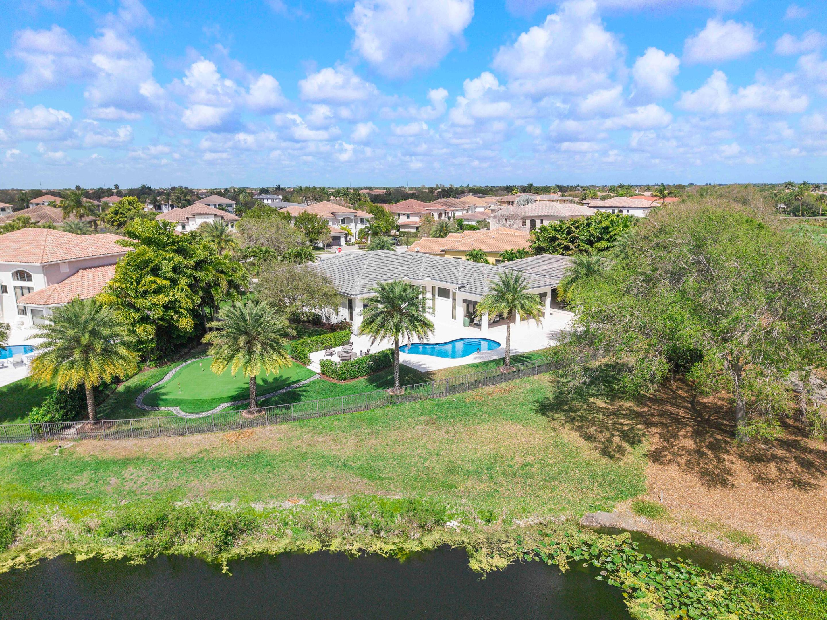 PARKLAND GOLF AND COUNTRY CLUB - Residential