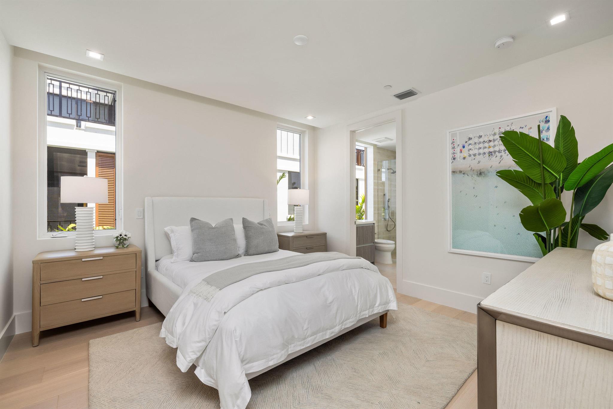 SOPHIA FREY - Residential