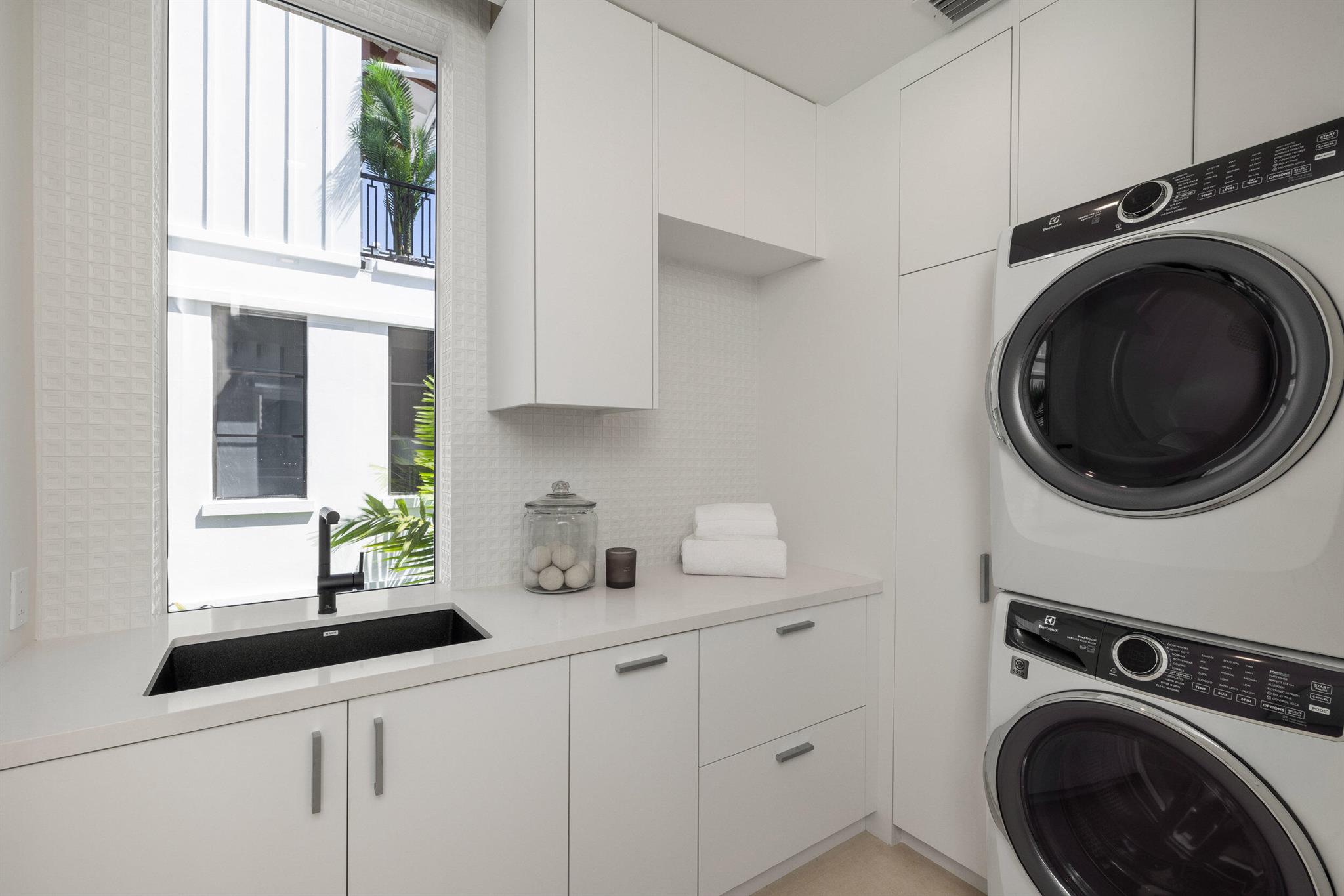 SOPHIA FREY - Residential