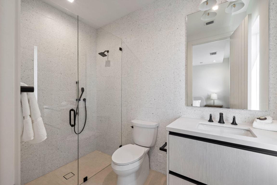 SOPHIA FREY - Residential