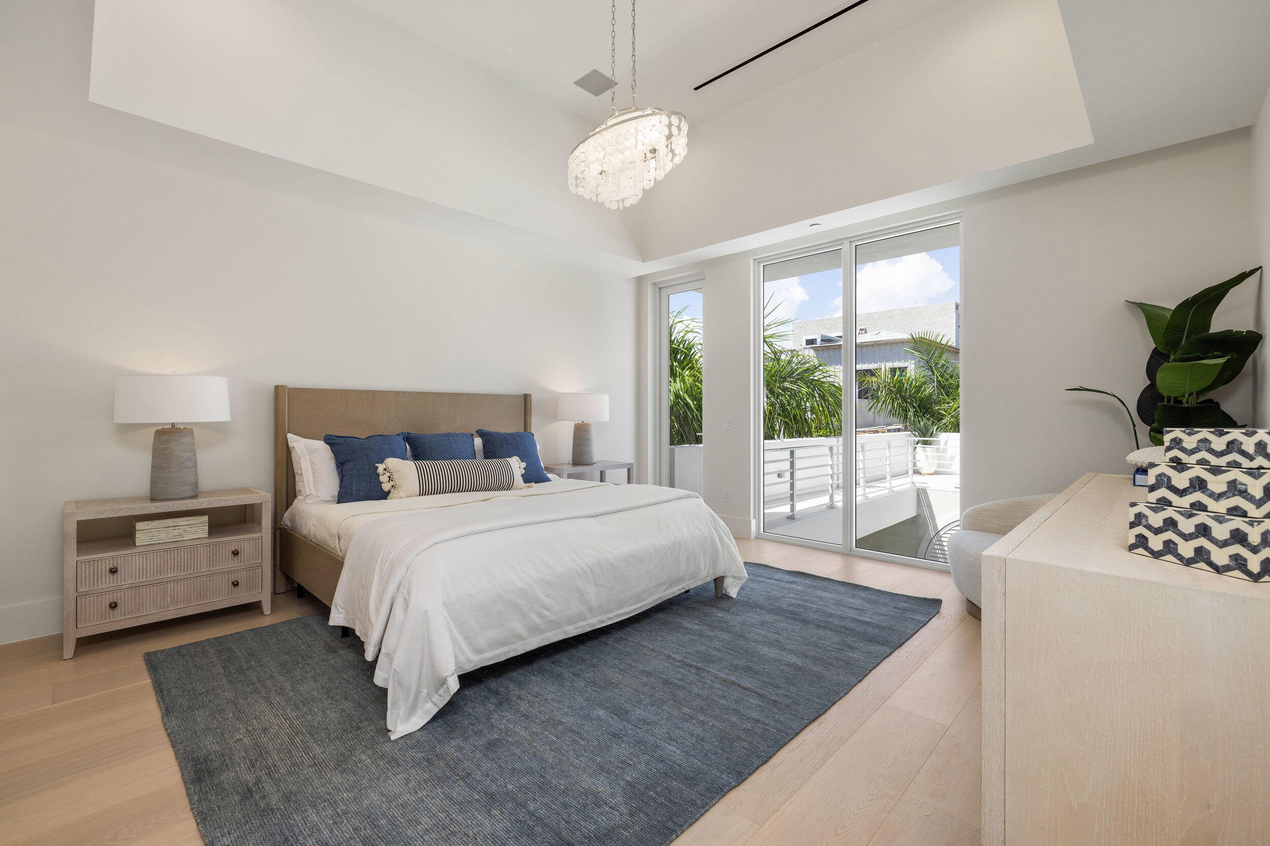 SOPHIA FREY - Residential