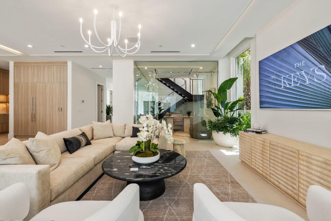 SOPHIA FREY - Residential