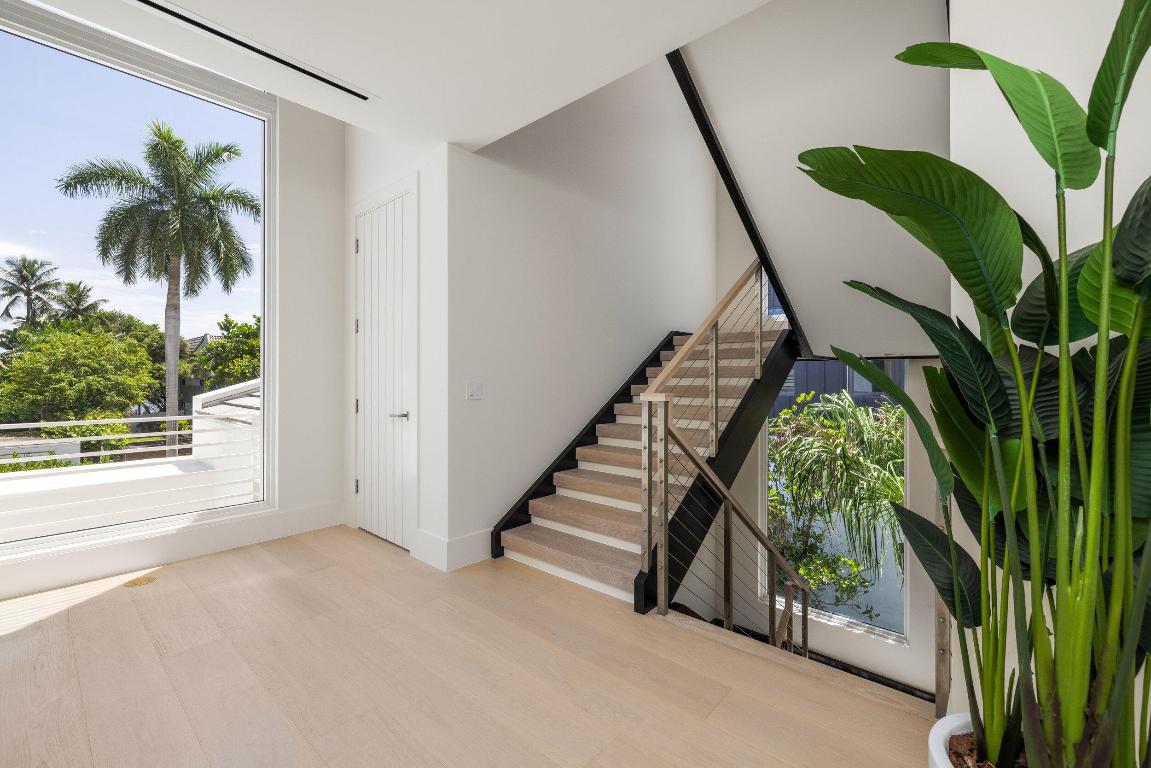 SOPHIA FREY - Residential