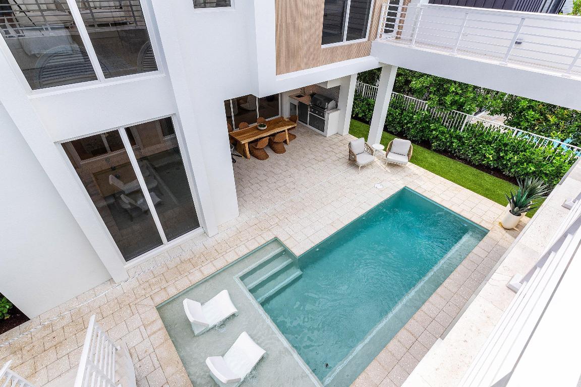 SOPHIA FREY - Residential