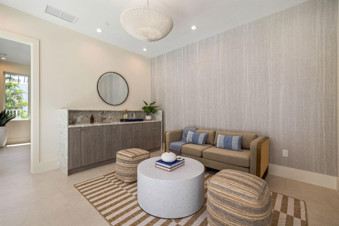 SOPHIA FREY - Residential