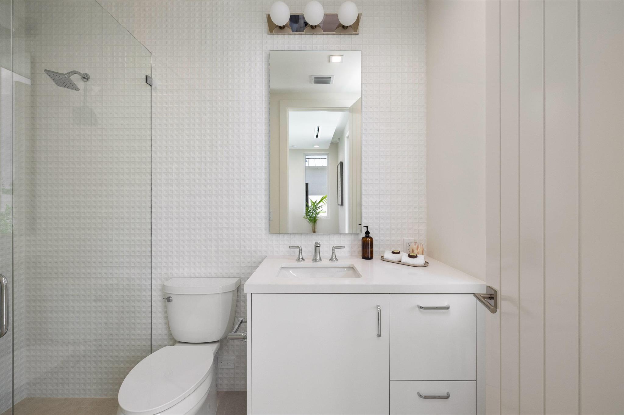 SOPHIA FREY - Residential