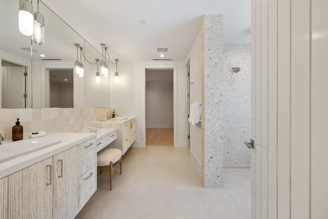 SOPHIA FREY - Residential