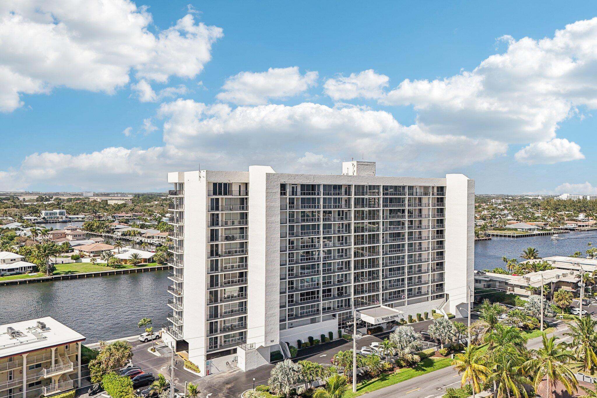 SILVER THATCH INTRACOASTAL - Residential