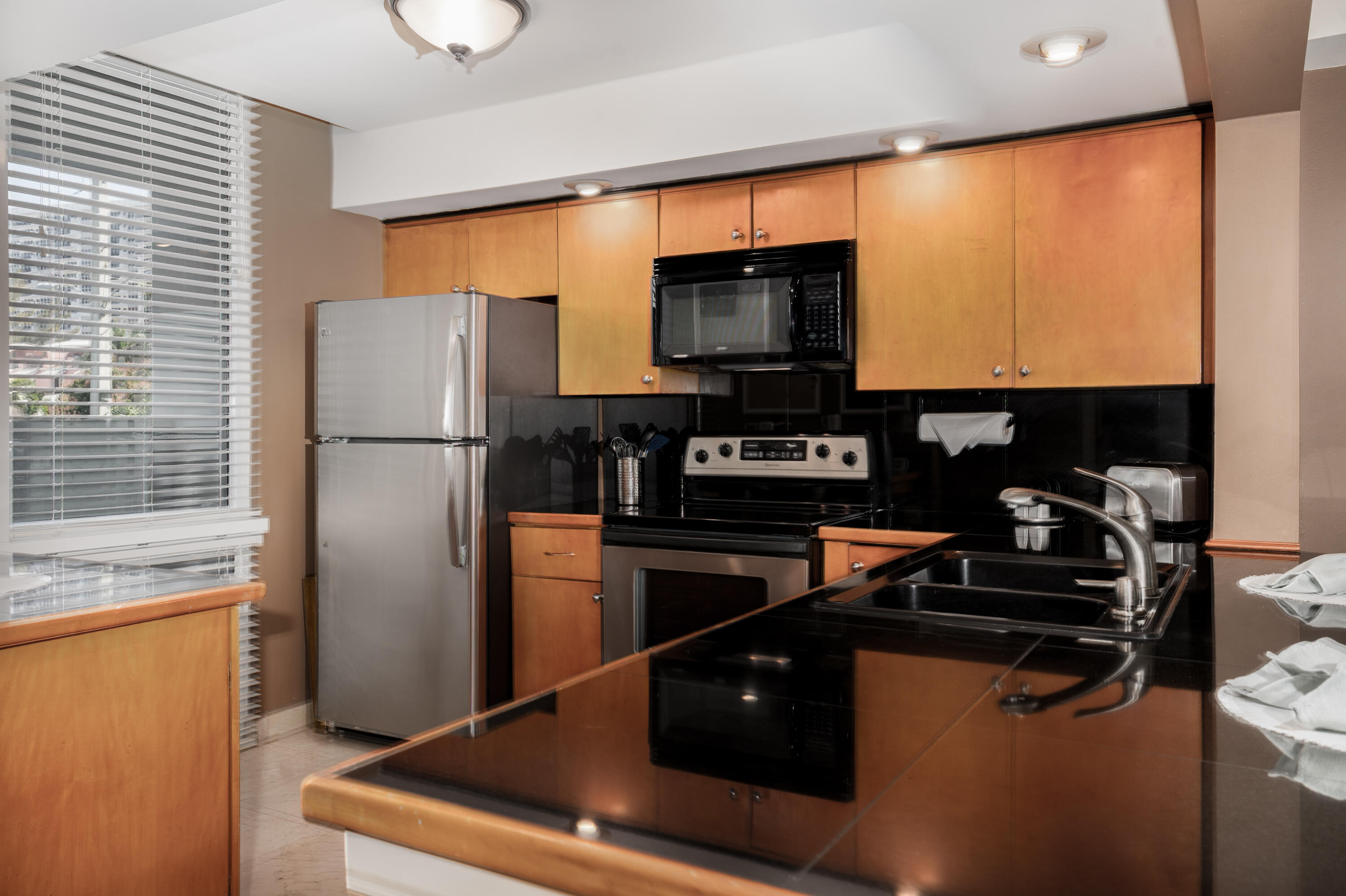 SILVER THATCH INTRACOASTAL - Residential