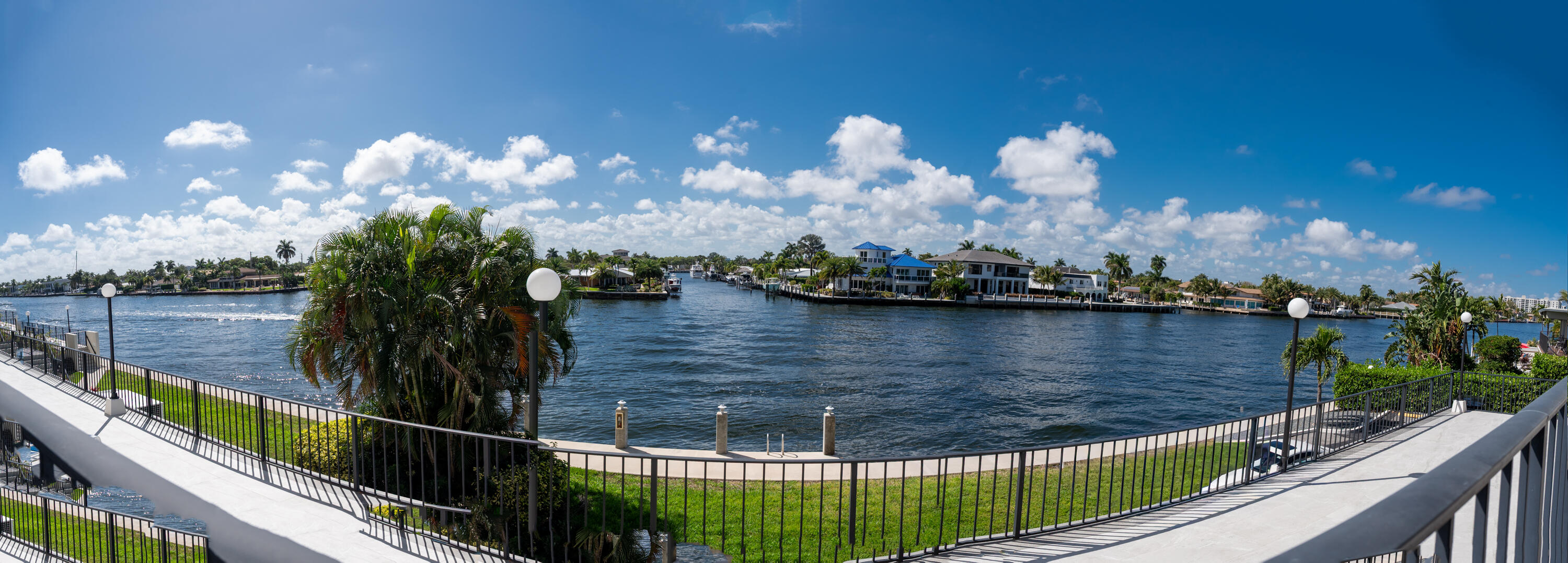 SILVER THATCH INTRACOASTAL - Residential