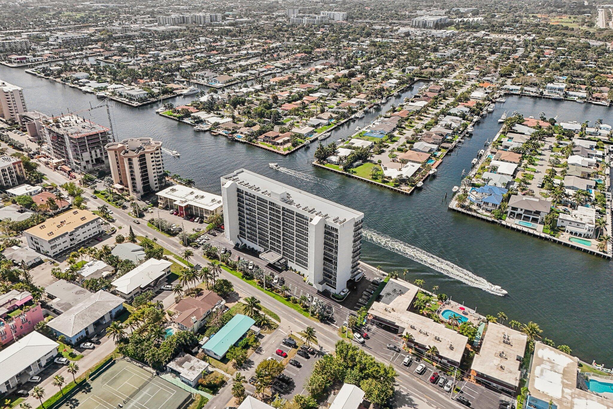 SILVER THATCH INTRACOASTAL - Residential